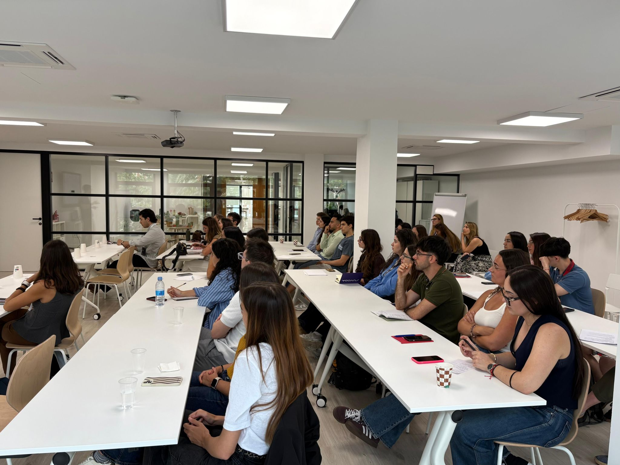 Asistentes a una formación presencial de BioLynx