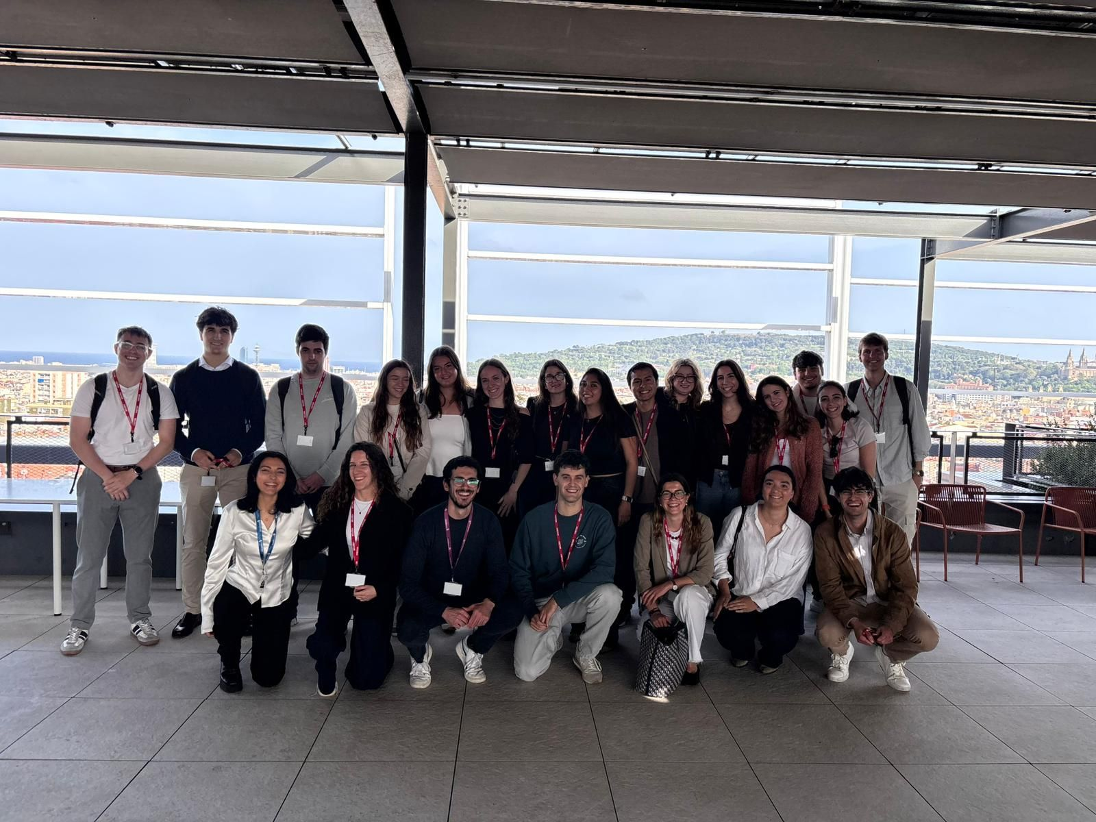 Grupo de la comunidad BioLynx en una visita en Barcelona